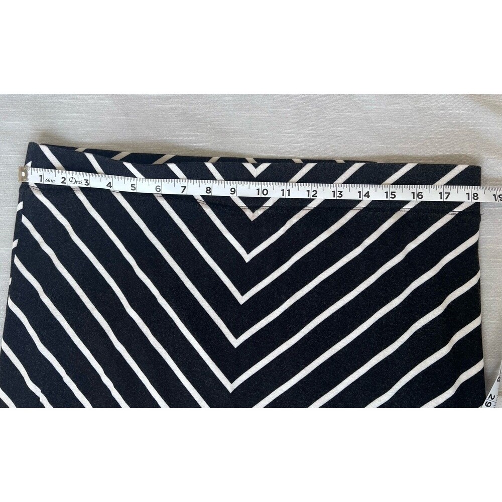 Apt 9 Pencil Skirt XL Black White Chevron Stripe Stretch Slim Midi Lined - Picture 3 of 6